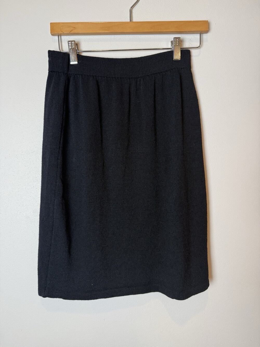 ST. John Collection Pencil Skirt Women's 4 Black Wool Santana Knit Minimalist